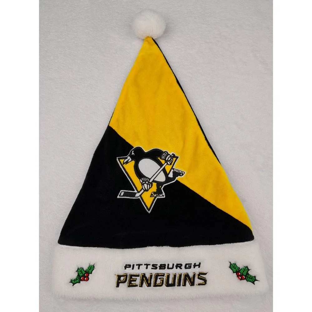 Pittsburgh Penguins NHL Colorblock Santa Hat Forever Collectibles Logo Winter